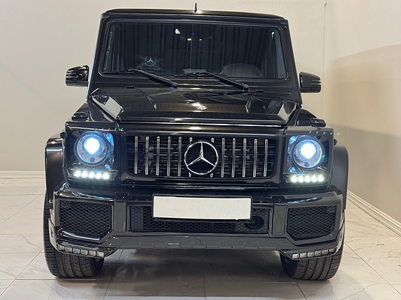 Mercedes-Benz Geländewagen 12 of 30