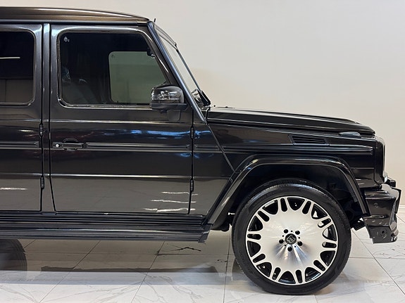Mercedes-Benz Geländewagen 14 of 30
