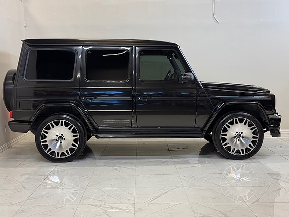 Mercedes-Benz Geländewagen 7 of 30