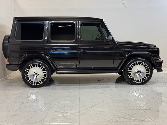 Mercedes-Benz Geländewagen 5 of 30