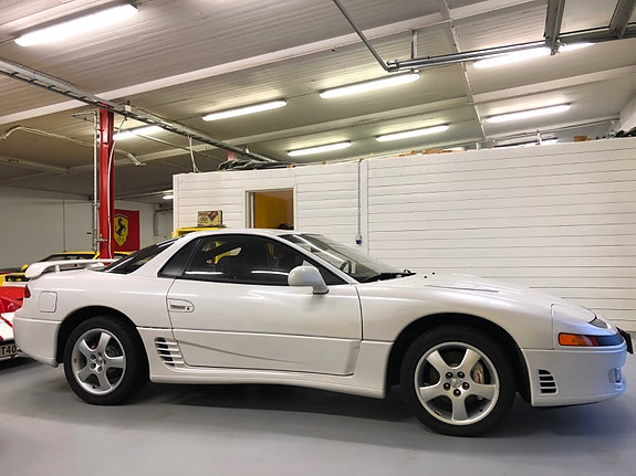 Mitsubishi 3000 gt 11 of 25