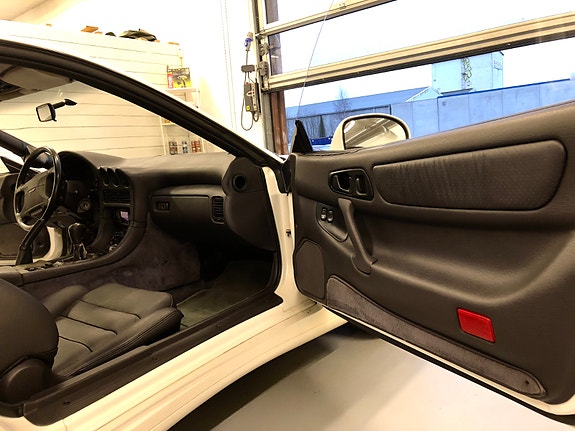 Mitsubishi 3000 gt 20 of 25