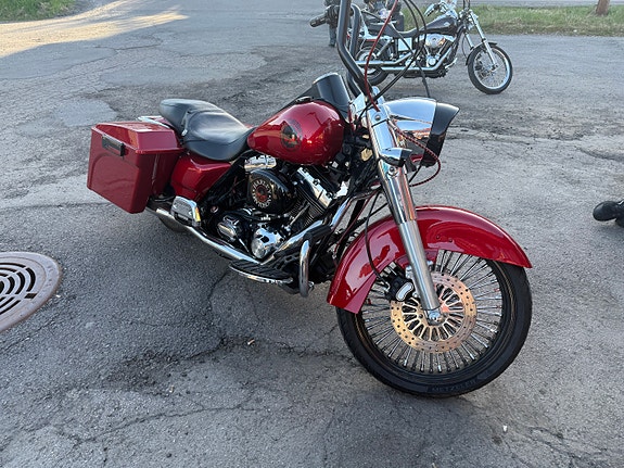 Harley-Davidson FLHRC Road King Classic, betydelig påkostet, rask