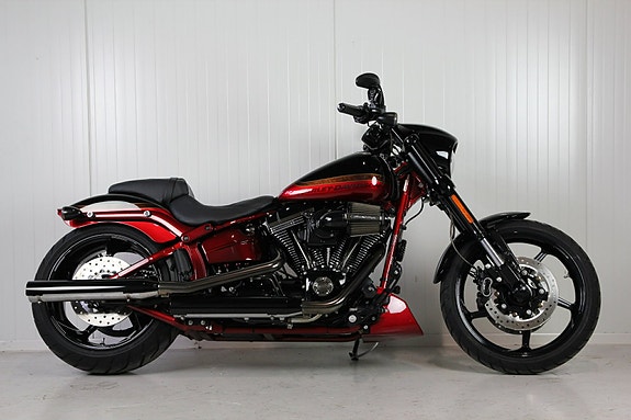 Harley-Davidson Breakout CVO Pro Street, 1 eier, som ny, 2300 km