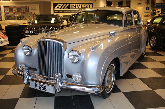 Bentley Andre 11 of 30