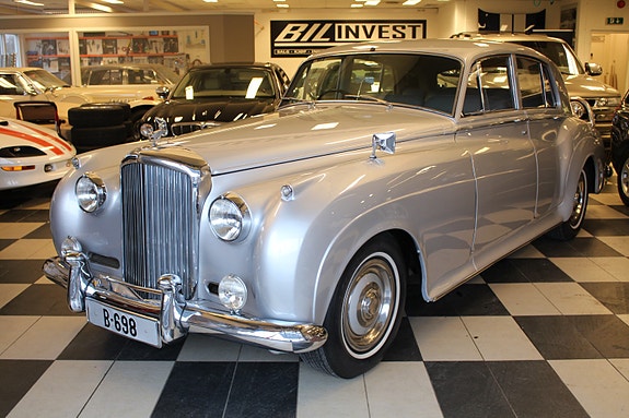 Bentley Andre 9 of 30