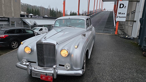 Bentley Andre 5 of 5