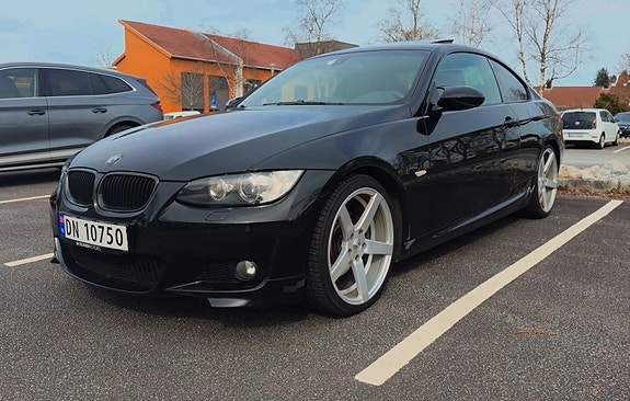 BMW 325i 2 of 24