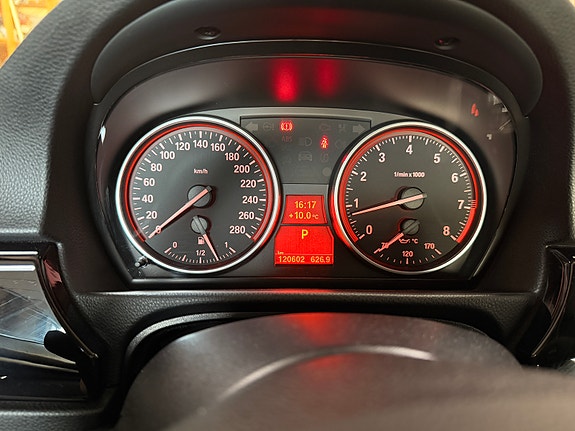 BMW 325i 13 of 24