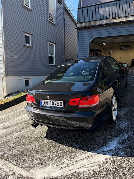 BMW 325i 24 of 24