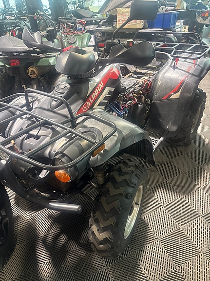 Linhai KUPP PÅ BRUKTE ATV  Reprasjons objekter for deg som kan skru selv. For deg er dette god butikk! For og få deg en rimelig maskin. Med i hovedvekt behov av arbeidstimer. Alle er gode objekt! 12 of 20