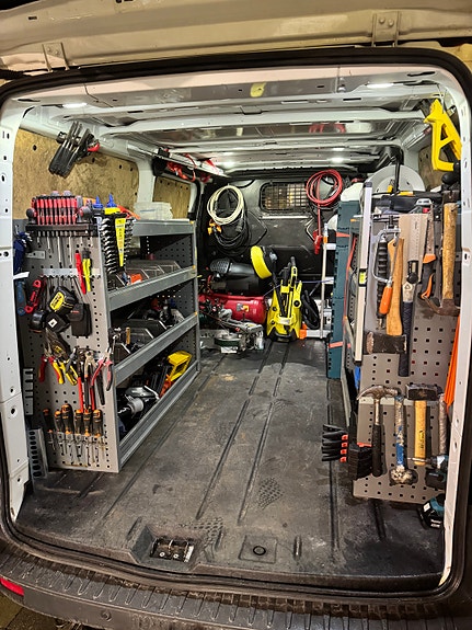 Ford Transit 21 of 28