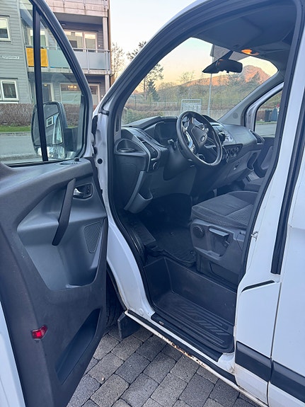 Ford Transit 5 of 28