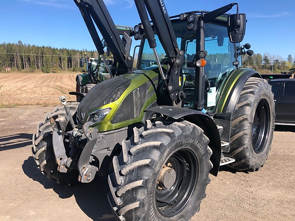Valtra G135VST med GPS 2020, kr 950 000,-