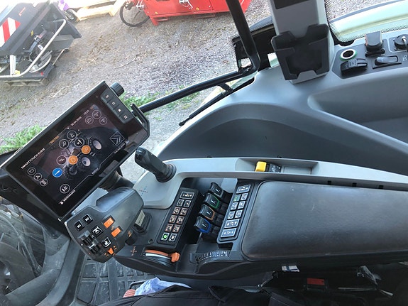 Valtra G135VST med GPS 2020, kr 950 000,-