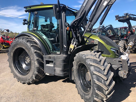 Valtra G135VST med GPS 2020, kr 950 000,-