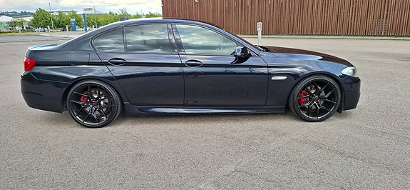 BMW 520d 4 of 5
