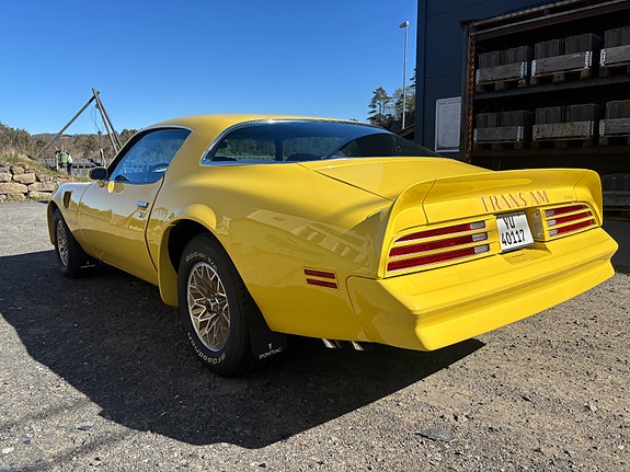 Pontiac Trans Am 4 of 5
