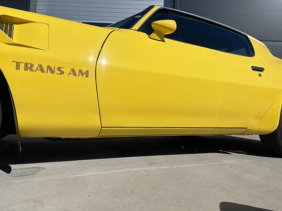 Pontiac Trans Am 21 of 30