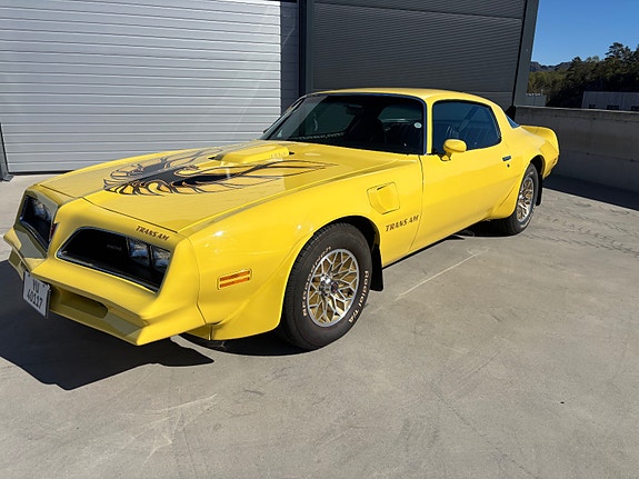 Pontiac Trans Am 6 of 30