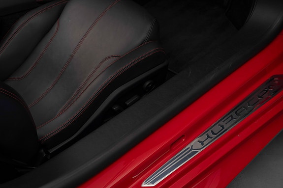 Lamborghini Huracan Spyder 29 of 30
