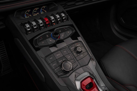 Lamborghini Huracan Spyder 15 of 30