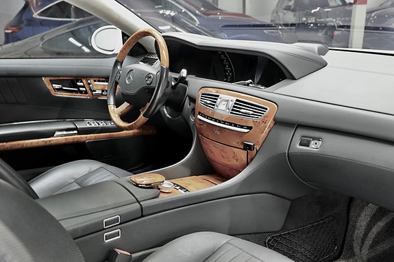 Mercedes-Benz CL600 4 of 5