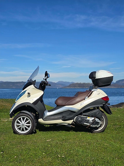 Piaggio MP3 500 LT 3 of 7