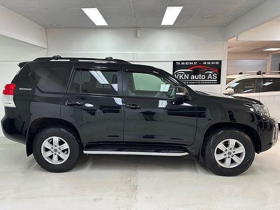 Toyota Land Cruiser 13 of 30
