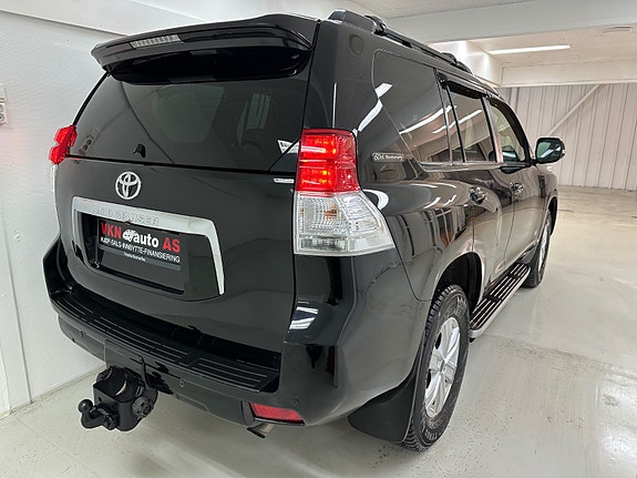 Toyota Land Cruiser 16 of 30