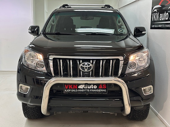 Toyota Land Cruiser 2 of 5