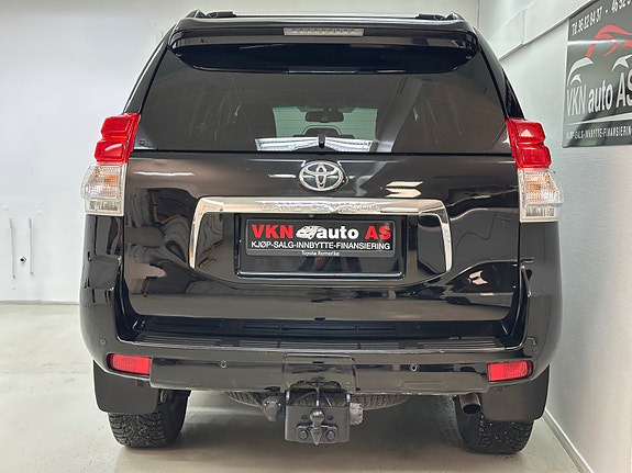 Toyota Land Cruiser 19 of 30
