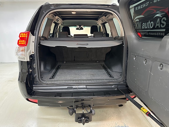 Toyota Land Cruiser 23 of 30