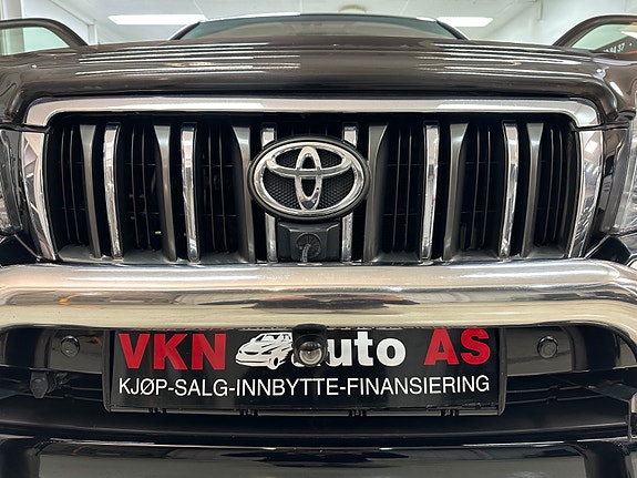 Toyota Land Cruiser 26 of 30