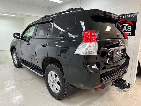 Toyota Land Cruiser 15 of 30