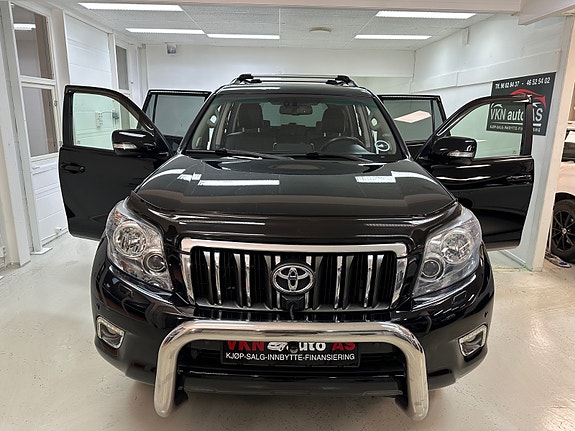 Toyota Land Cruiser 5 of 5