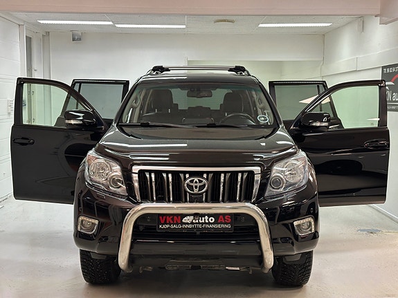 Toyota Land Cruiser 4 of 5