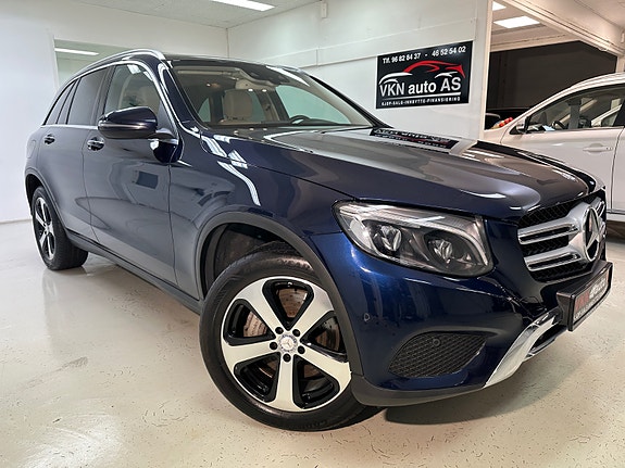Mercedes-Benz GLC 3 of 5