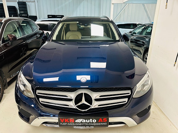 Mercedes-Benz GLC 4 of 5