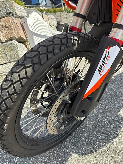 KTM 890 Adventure R 4 of 5