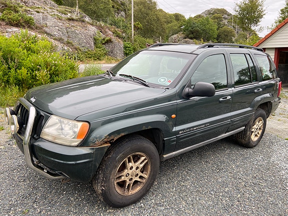 Jeep Grand Cherokee 13 of 19