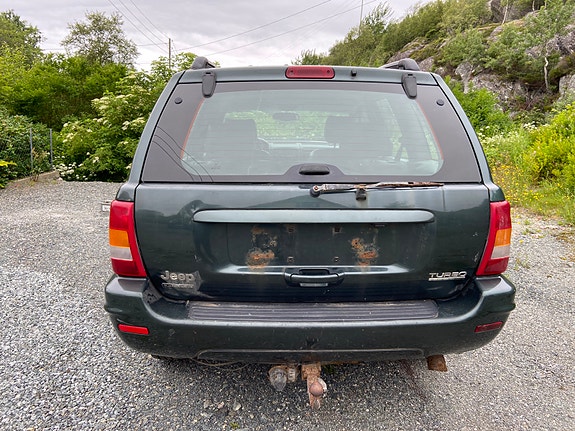 Jeep Grand Cherokee 12 of 19