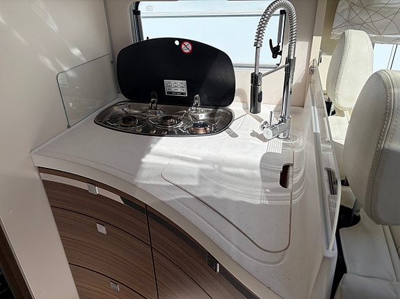 Eura Mobil Contura 766 QB 9 of 25