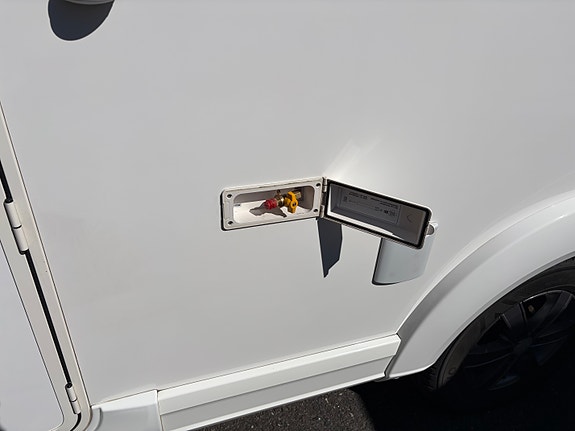 Eura Mobil Contura 766 QB 6 of 25