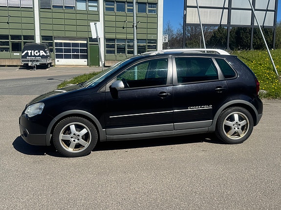 Volkswagen Polo Cross 3 of 5