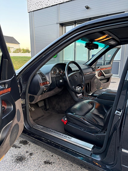 Mercedes-Benz S500 11 of 30