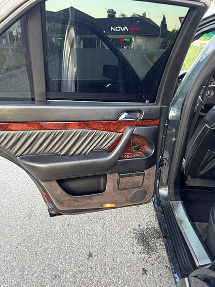 Mercedes-Benz S500 30 of 30