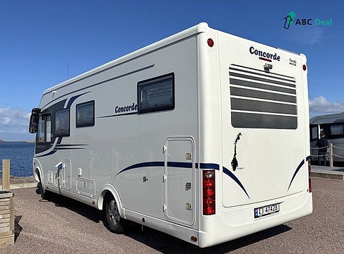 Concorde CREDO I 781 L | Hyd.st.ben | 3.0 177HK | Goldsch.fj.ing | Alde | Solc+Lith+2kW Inv | Enk.senger+Senkes.| Stekovn | TV | Fortelt | S.stativ | Utv.dusj+gass | V.hjul | 3 of 5