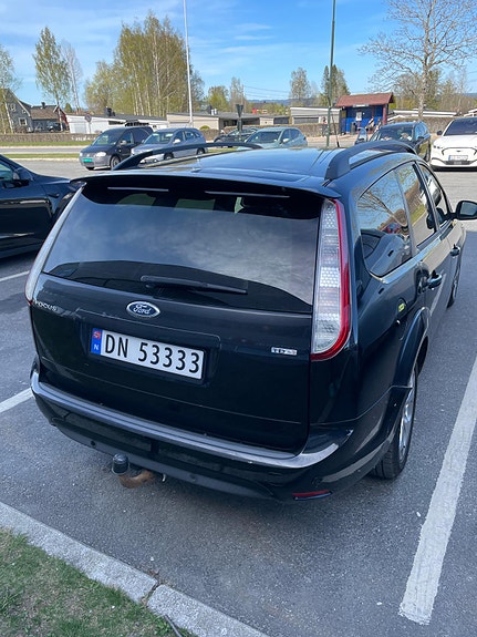 Ford Focus 2 of 5