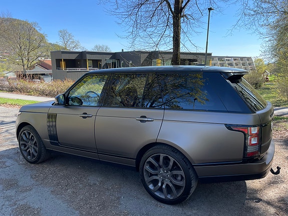 Land Rover Range Rover 13 of 21